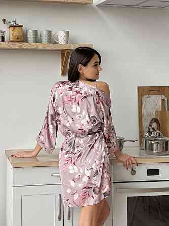 Халат жіночий шовковий під пояс Квітковий принт Бежевий M\L Харків