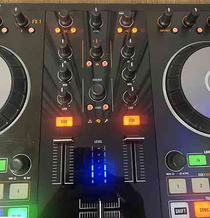 Native Instruments Traktor Kontrol S2 MK2  Dj Контроллер. Харьков