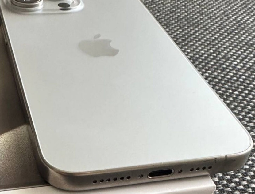 Айфон iPhone 15 Pro Max 512Gb. Neverlock. Киев - изображение 1