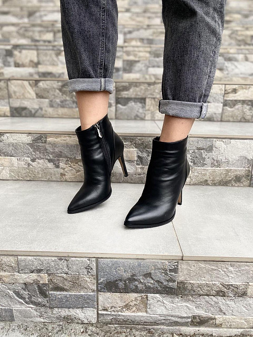 Nivelle Черевики жіночі NIVELLE чорні натуральна шкіра 38р. каблук 10см (5411/91-9535) Коломия - фото 8