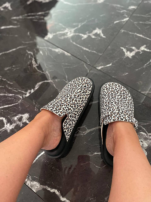 SEE SEVEN Жіночі шльопанці, натуральна шкіра, із закритим носком леопардові літні SEE SEVEN 161 Коломия - фото 4