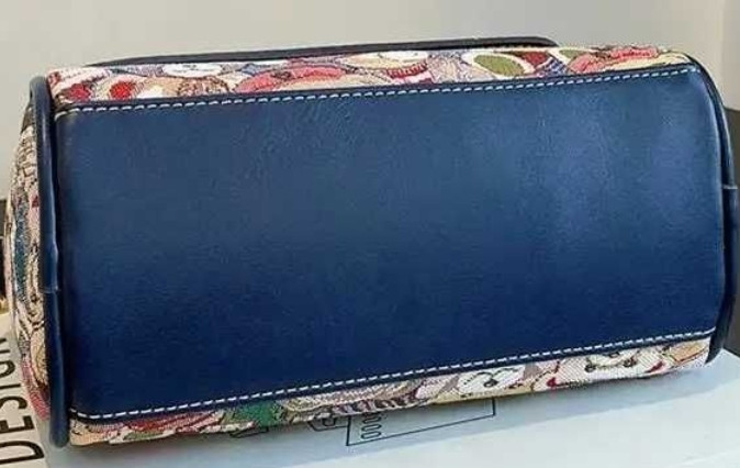 Сумка кросс-боди небольшая через плечо с мишками. Харьков - изображение 1