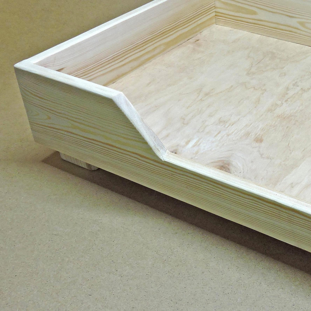 Лежак деревянный для собаки 