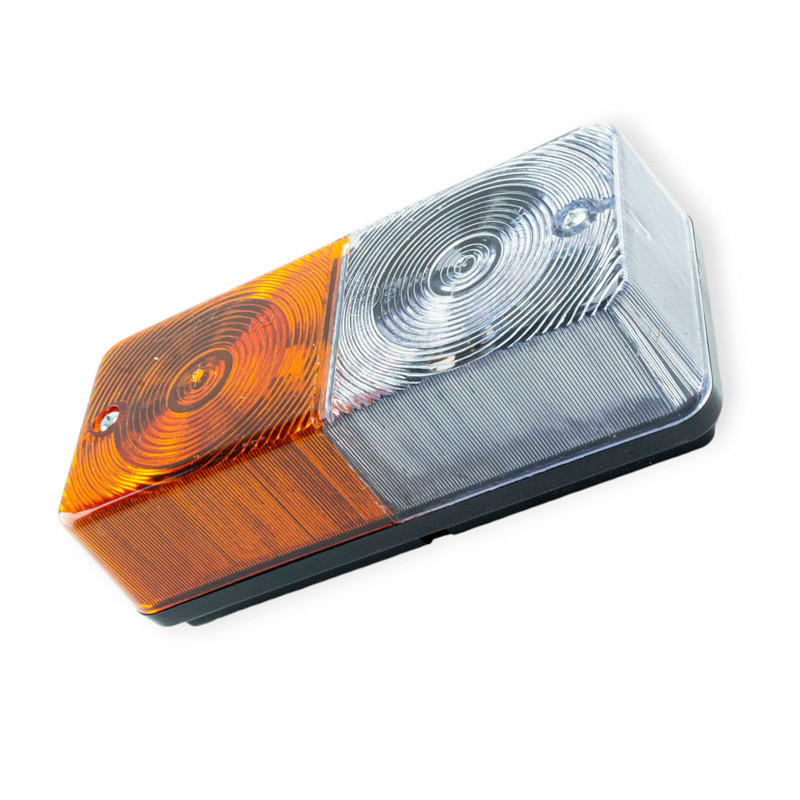 Ліхтар передній пласт. Н О більше. білоруський ПФ-402 (180х80х60) Мукачево - фото 1