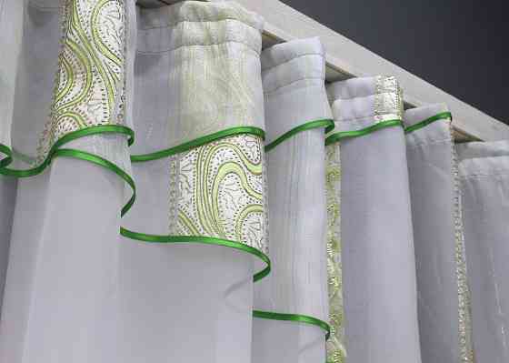 Кухонная занавеска VR-Textil № 078к белый с золотисто-салатовым 280х170 см (59-963) Киев