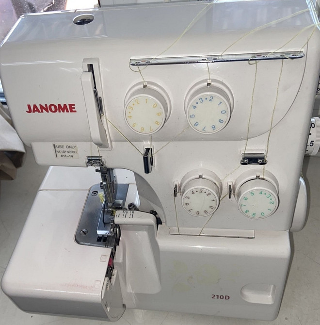 Новый Качественный Оверлок на 4 нити качестенный брендовый настроен. Харків - фото 4