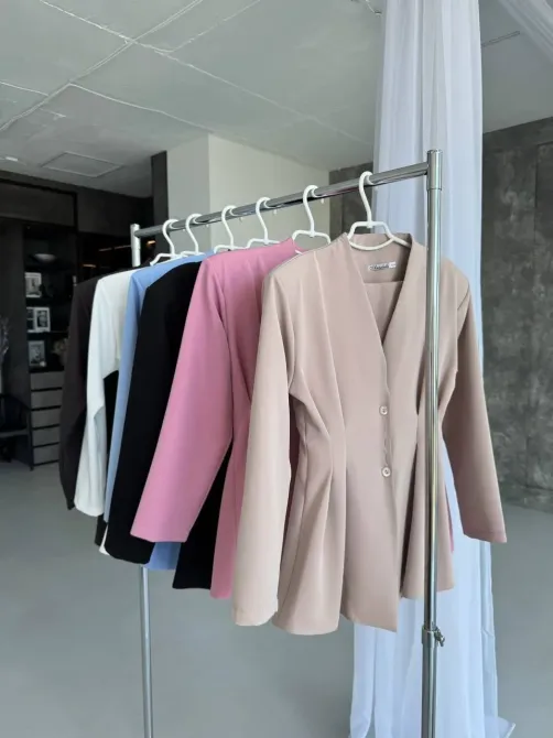 Женский костюм с пиджаком и брюками Одесса - изображение 19