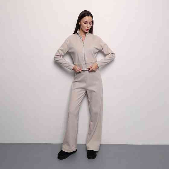 Женский повседневный костюм бежевый. Костюм женский Pobedov Twin бежевый. Киев