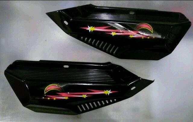 Пластик мопед Дельта бічна пара на бардачок (чорний) Мукачево - фото 1