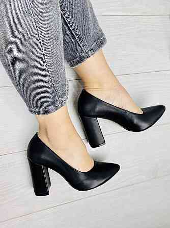 Ilona Туфлі жіночі ILONA чорні натуральна шкіра каблук 9.5 см розміри 36-40 (3192) Коломия