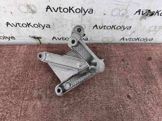 Кронштейн КПП Renault Kangoo 1997-2007 (8200043084) Ковель