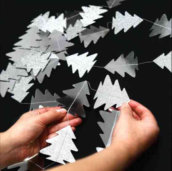 Гирлянда новогодняя Елочки 4 м на 7 см серебристый Киев