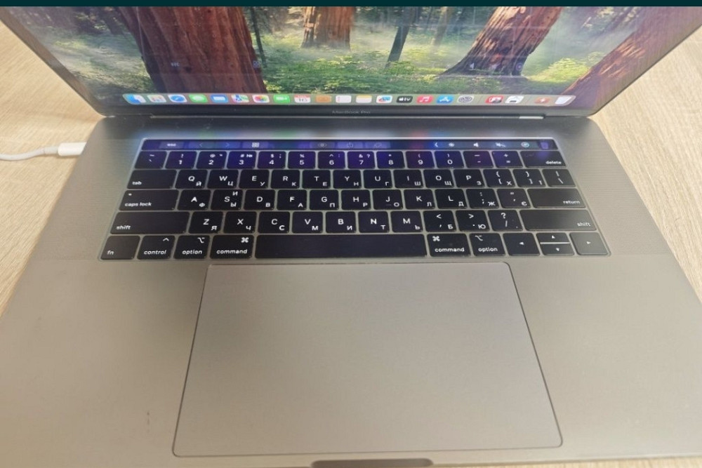 Ноутбук MacBook Pro 15 2018 16/256Gb. Core i7 Київ - фото 6