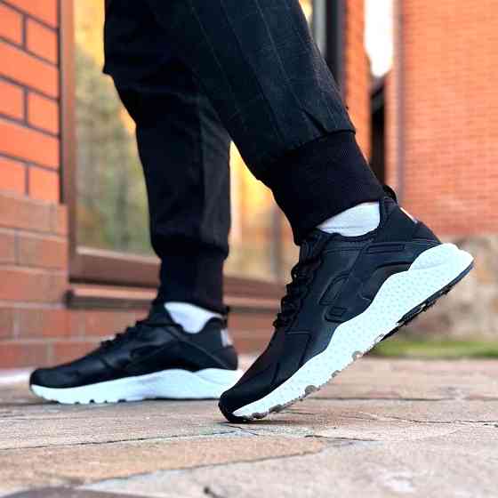 Мужские Чёрные Термо Кроссовки Nike Huarache Кожаные Найк Еврозима (размеры: 41,42,43,44,45) Видео Обзор Днепр