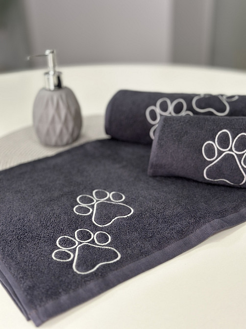 Рушник махровий для тварин з лапками від Ideal Textile 50х90 см 400 г/м2 графітовий Чернівці - фото 1