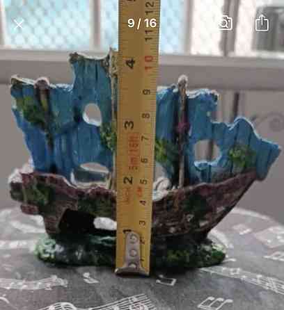 Декор для акваріума Затонувший кораблик з вітрилами 14 на 11 на 4 см різнобарвний Київ