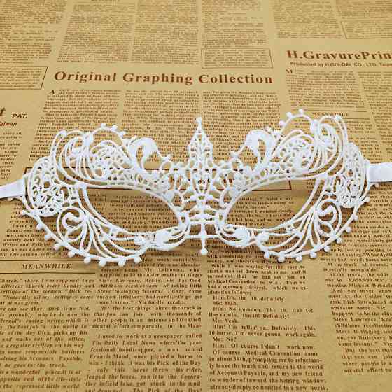 Маска на маскарад для обличчя 20 на 7 см білий Київ