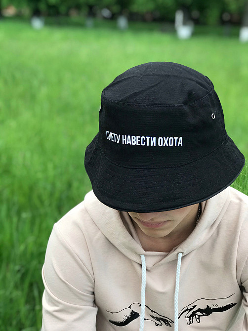 Чорна панама з принтом — "Суєту навести охота". Чернівці - фото 1