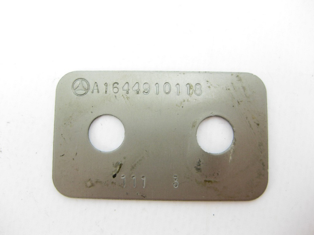 Mercedes-Benz  A1644910118 Підкладна пластина під кронштейн випускної системи GL X164 ML W164 ML GLE W166 GL Одесса - изображение 7