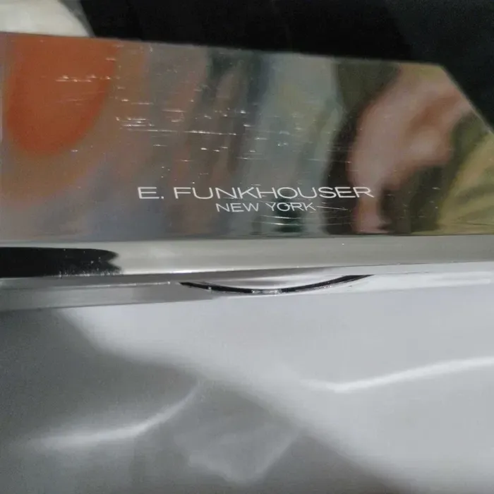 Палітра тіней румян і помад E FUNKHOUSER , мерехтливі кремові формули Винница - изображение 4