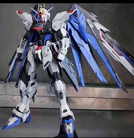 Freedom Gundam ZGMF-X10A HGCE 1/144 (Bandai) збірна модель, Гандам аніме Киев