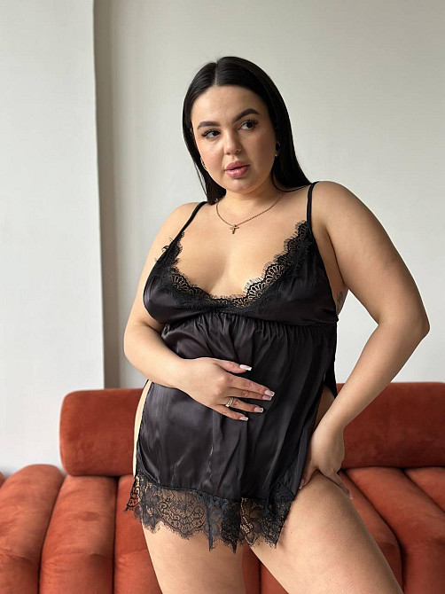Сексуальний пеньюар великих розмірів PLUS SIZE короткий з мереживом на бретелях з трусиками ажурний з розрізами чорний 2XL Одеса - фото 9