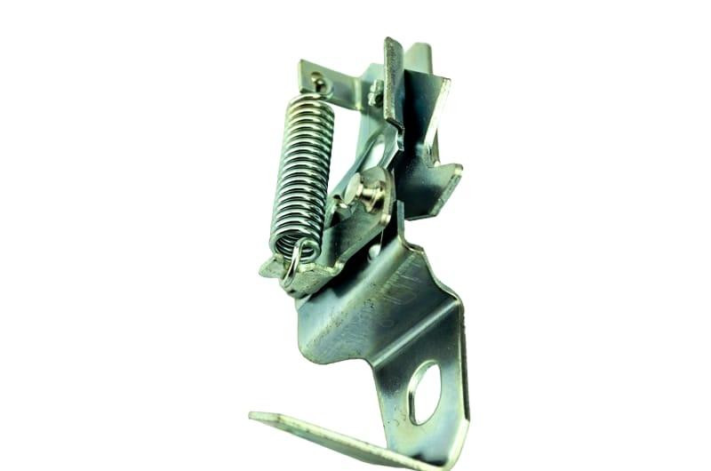 Замок 2101-2107, 2121-21214 Аналог капота Мукачево - фото 2