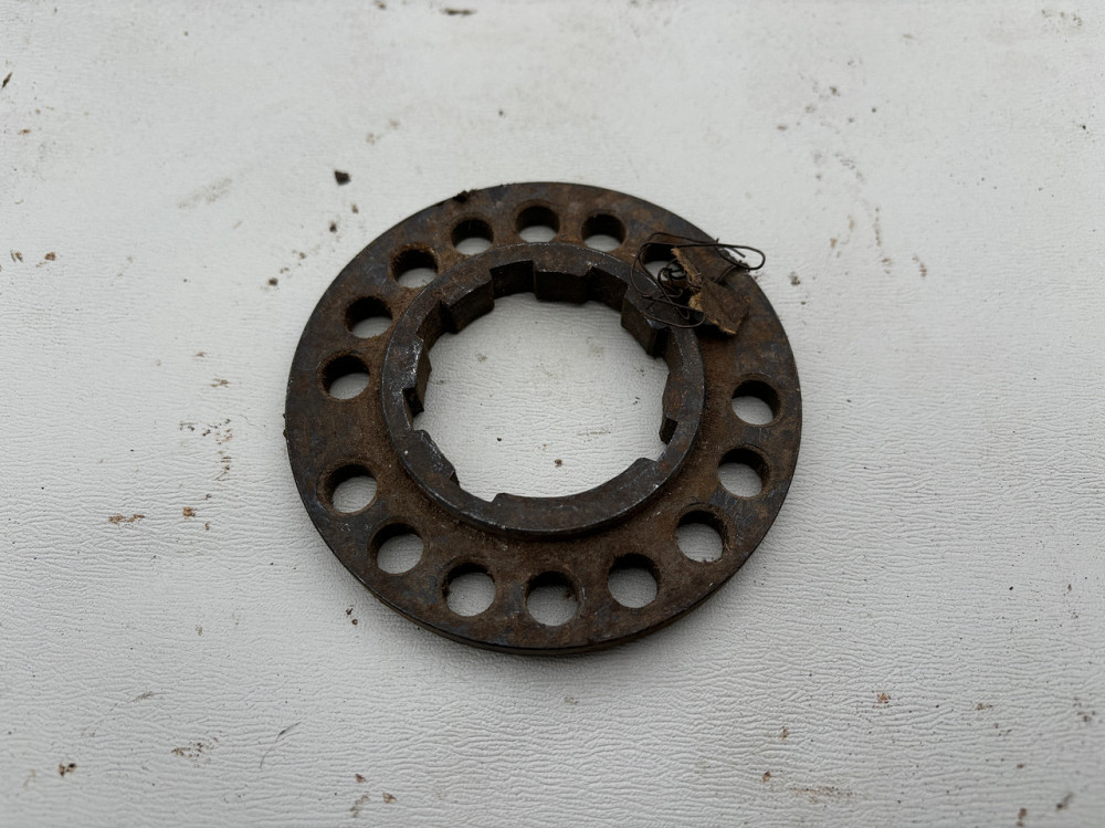 Фланец шестерни топливного насоса  МТЗ-80 Д-240. 240-1006327. Харьков - изображение 1