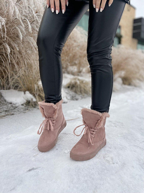 Violeta Женские черевики Violeta пудра эко-замша высота 16.5см подошва 2.5см размер 36-39 (1136 Коломыя - изображение 1