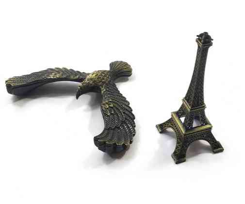 Статуетка баланс Орел на Ейфелевій вежі Київ