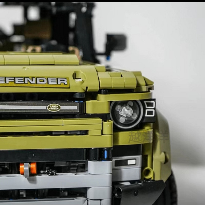 Конструктор Technic Land Rover Defender 2573 деталі (42110) сумісний з LEGO лего Киев - изображение 4