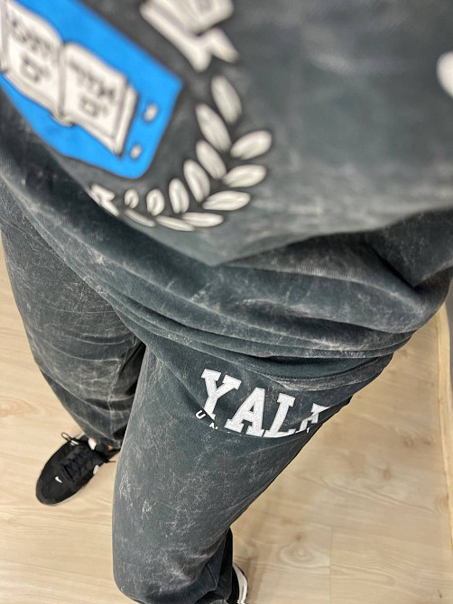 Костюм жіночий Coast Moda 4355 варений тай дай джоггери на резинці з футболкою з написом графіт, графіт, L Київ - фото 7