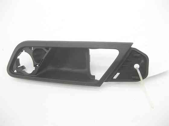 Mercedes-Benz  A2517660364 9051 Накладка чорна на внутрішню ручку відкриття задніх лівих дверей R-class short W251 R-class long V251 Одеса