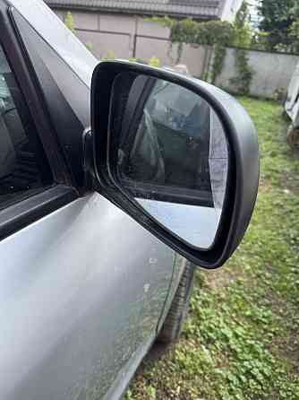 Праве дзеркало на Hyundai Santa Fe 2009-2012 року Київ