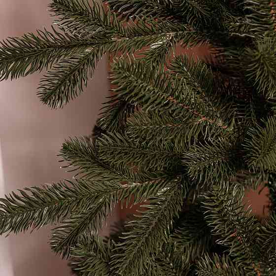 Зелена штучна ялинка 120 см на пластиковій підставці Київ