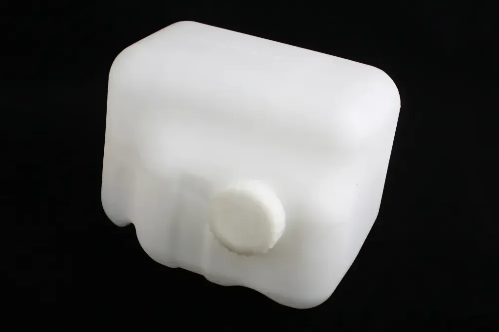 Бачок омывателя 2123 Пластик под 2 моторчика с крышкой Винница - изображение 3