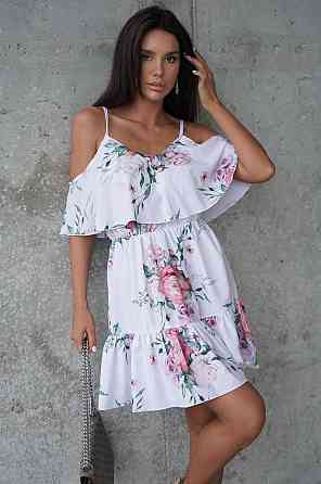 Сарафан на бретельках с воланами 