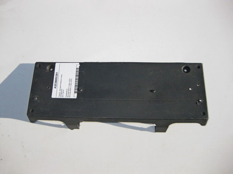 Mercedes-Benz  A2038850381 Подіум - накладка номерного знака C-Class W203 Одеса - фото 1