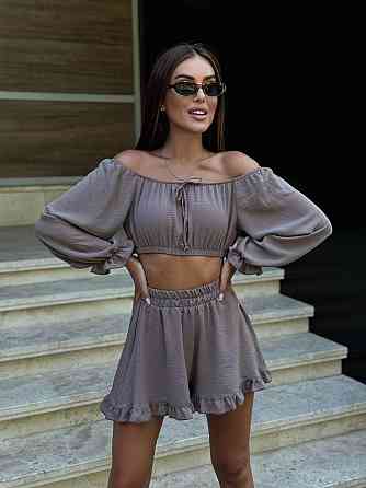 Женский легкий романтичный костюм двойка: топ и шорты американский креп жатка Мокко Одесса