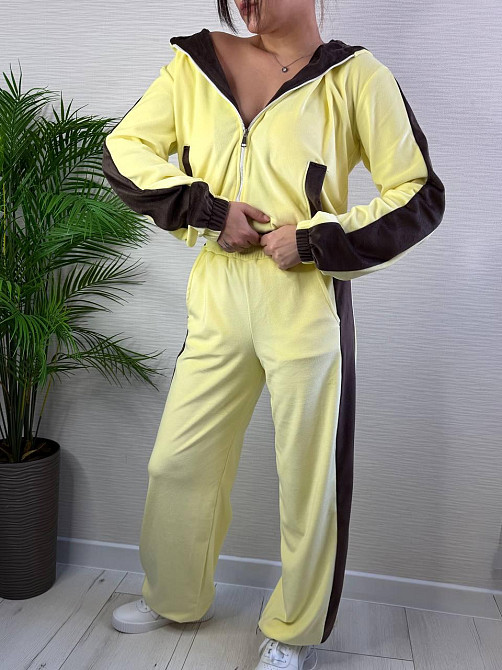 Женский стильный трендовый костюм двойка плюшевый велюр Желтый, 46/48 Одесса - изображение 1