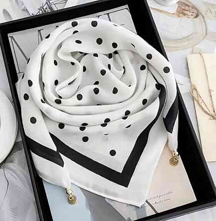 Шарф жіночий з магнітною застібкою Біло-чорний Сміла