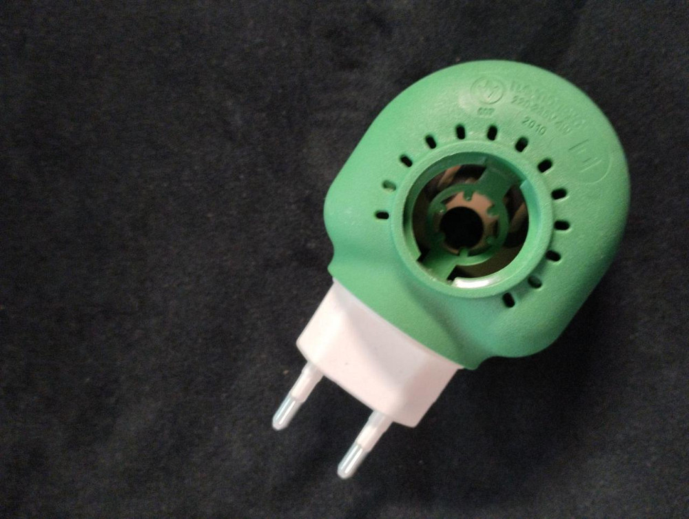 Фумігатор універсальний ПР-6М з поворотною вилкою - ефективний захист від комарів, комах та мошок, 220В. Харків - фото 2