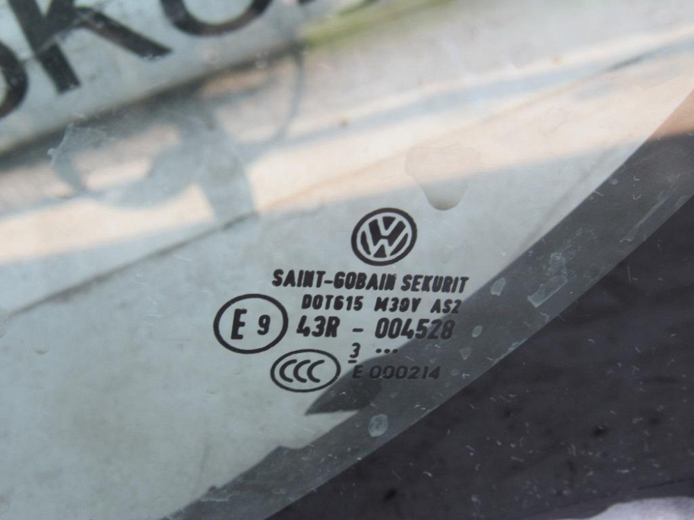 Скло дверей заднє ліве маленьке VW Jetta 2011-2018 Ковель - фото 1