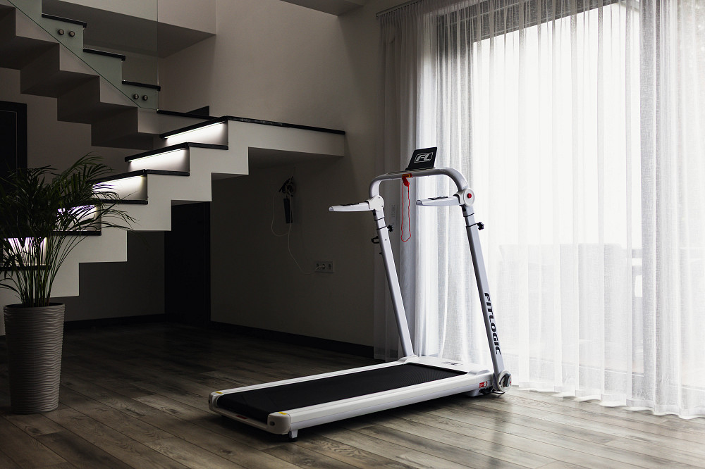 Бігова доріжка FitLogic T116W Київ - фото 10