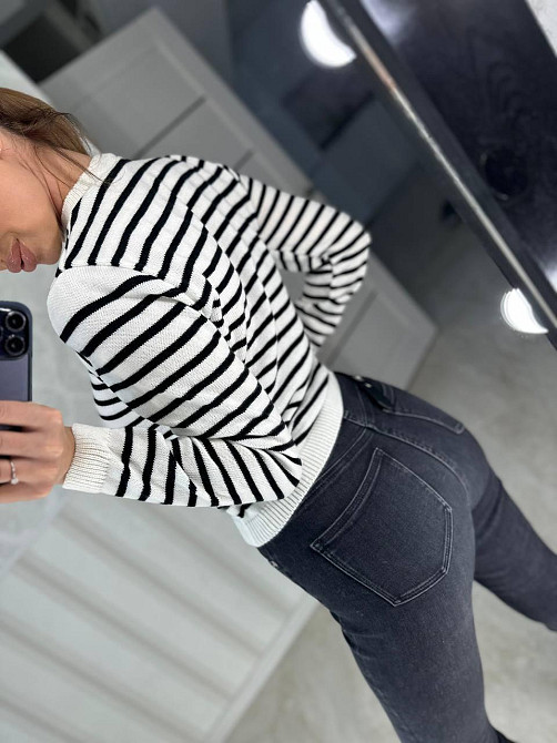 Жіночий модний в'язаний светр у смужку. 42-48р. Київ - фото 4