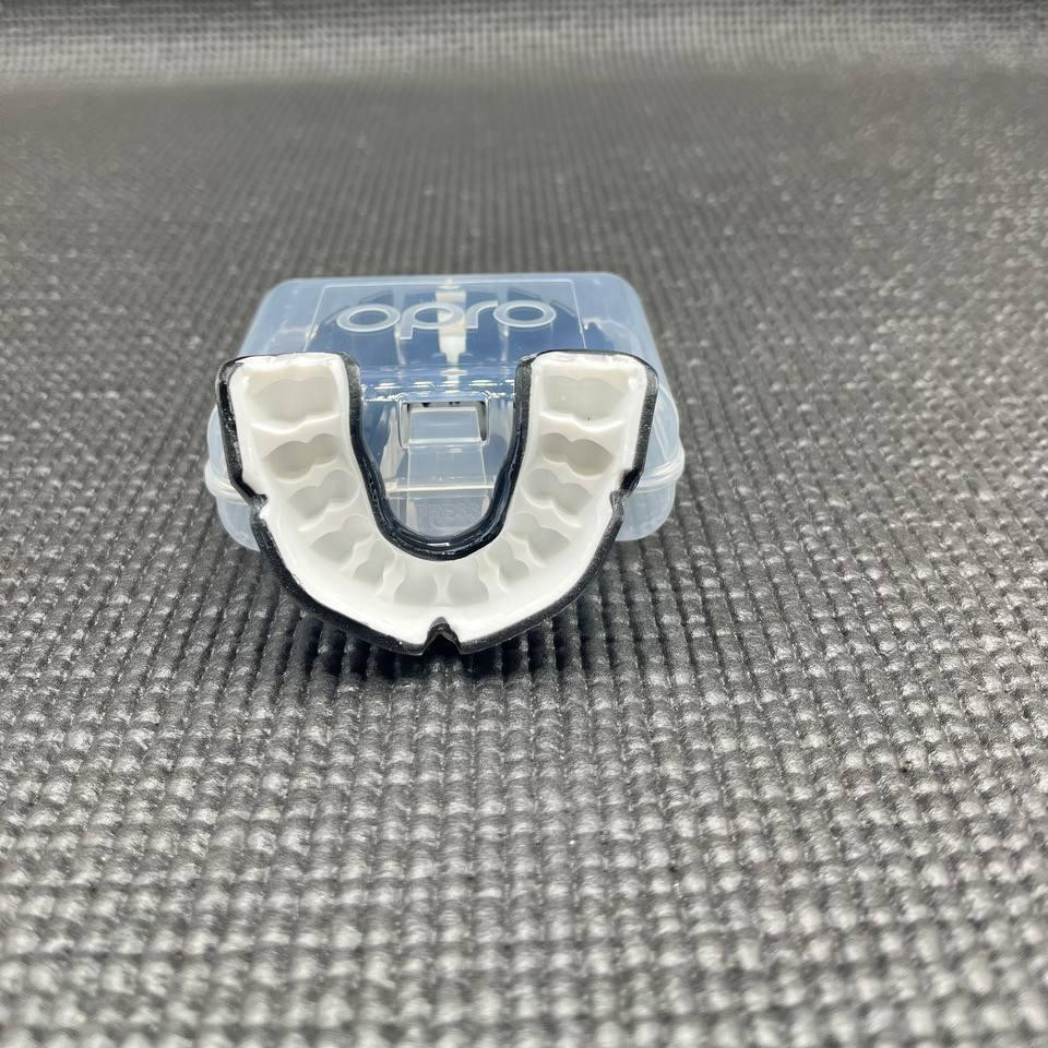 Капа OPRO Instant Custom-Fit UFC доросла (вік 11+)  Silver/Black (art.102529002) Кам'янське - фото 8