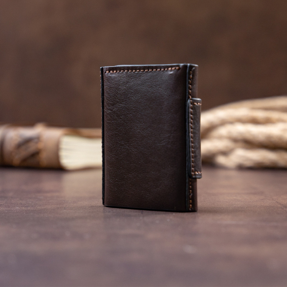 Портмоне вертикальное с хлястиком на магните на одно отделение GRANDE PELLE 11305 Коричневое Киев - изображение 8