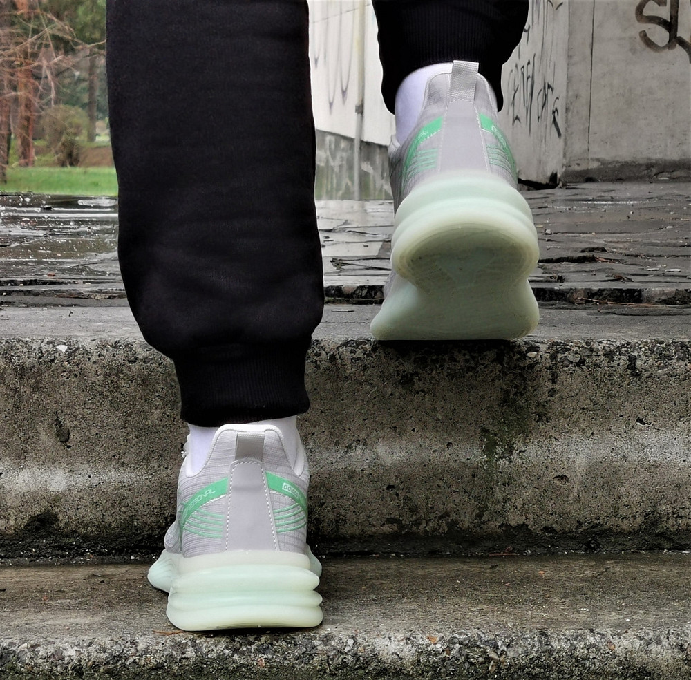 Кросівки Adidas Сірі Чоловічі Адідас Ізі Boost (розміри: 40,41,42,43,44) Дніпро - фото 7