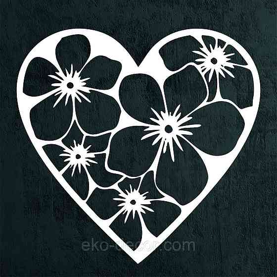 Декоративное настенное Панно «Сердце в цветах», Декор на стену 70*67 см, Черный Киев