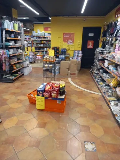 Магазин на Гагарина (Нагорка) с арендаторами. Находится на прос. Гагарина 23. С ремонтом в аренду Днепр - изображение 7